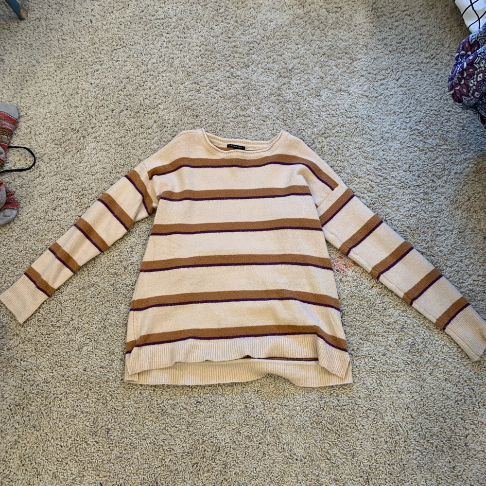 Sweater - Picture 2 of 3